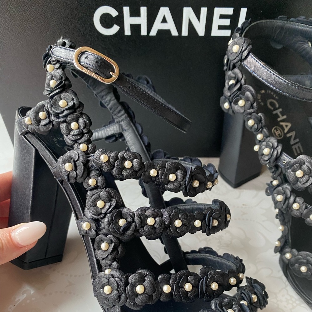 Chanel - Picture 4 of 7